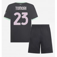 Camisa de Futebol AC Milan Fikayo Tomori #23 Equipamento Alternativo Infantil 2024-25 Manga Curta (+ Calças curtas)